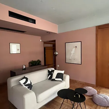 The H Experience Boutique - Free Parking And Fiber Internet Apartment *